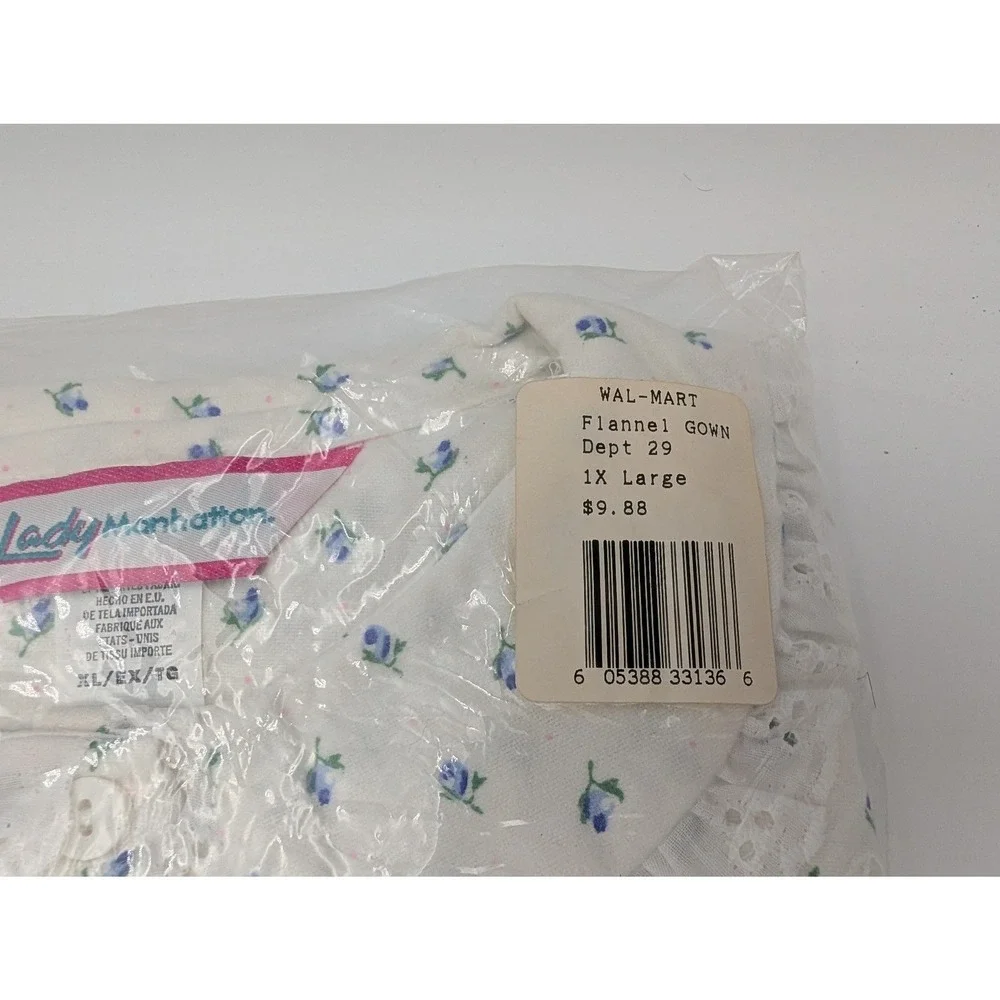 Lady Manhattan Flannel Gown Womens‎ XL White Blue Floral Lace Trim Sleepwear